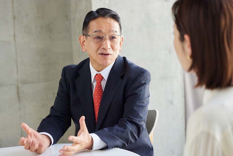 中村アンさんと内藤裕二先生の写真