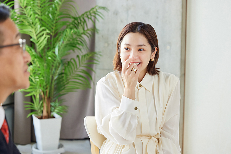 中村アンさんと内藤裕二先生の写真